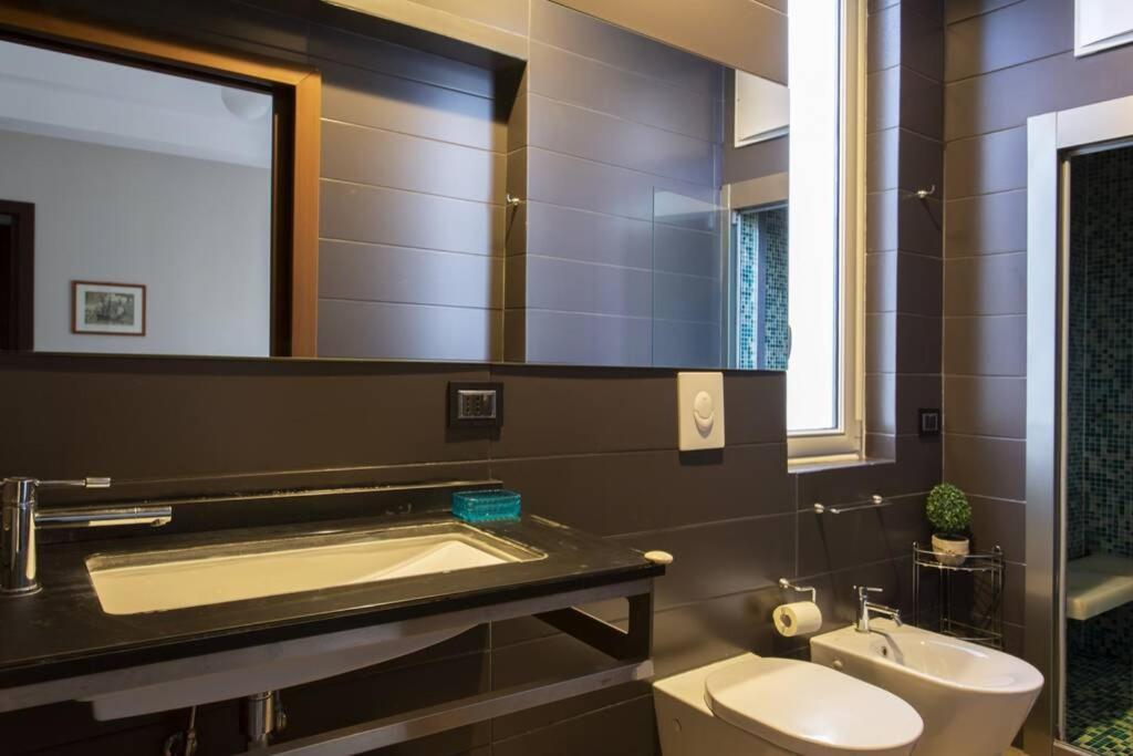 Luxury Sciuti Apartment Palermo Exterior photo